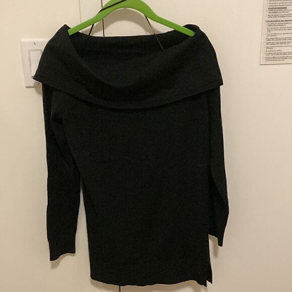 525 America Cowl Neck/long Sleeve Top in Black. Size Small. Fits like a medium. - Picture 1 of 6